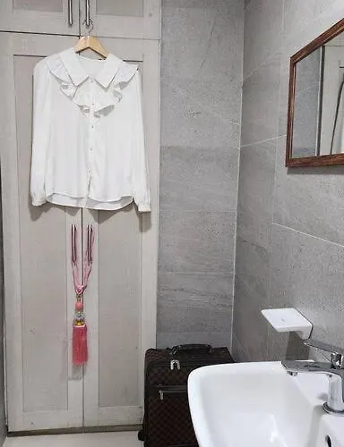 Coquette Vibes Close To Cubao's Araneta Center Apartment